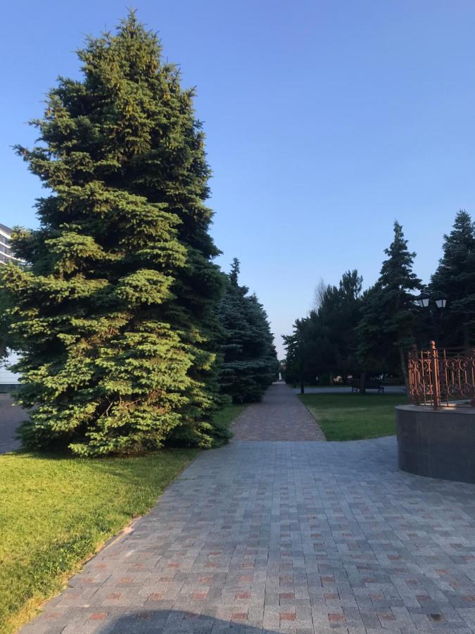 Спальня-Студия С Видом На Море И Парк 敖德萨 外观 照片